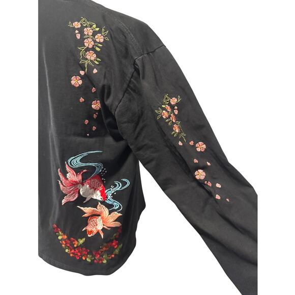 Attitude Studio Embroidered Goldfish Long Sleeve Tee – Size L - Picture 4 of 7